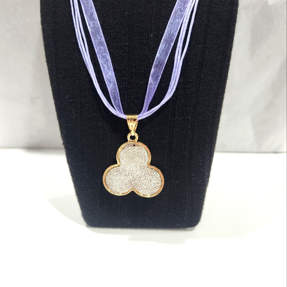 Fashionable Pendant
